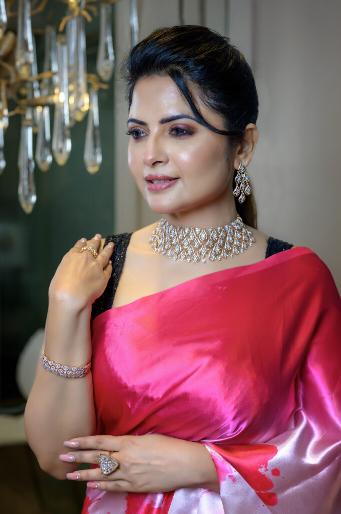 Illuminate Diwali 2024 with Exquisite Festive Jewellery