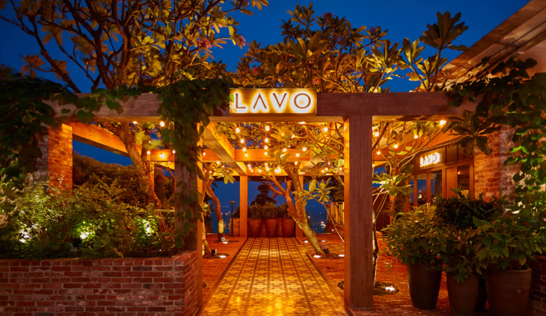 Lavo Singapore: A Dining Experience Above the Clouds